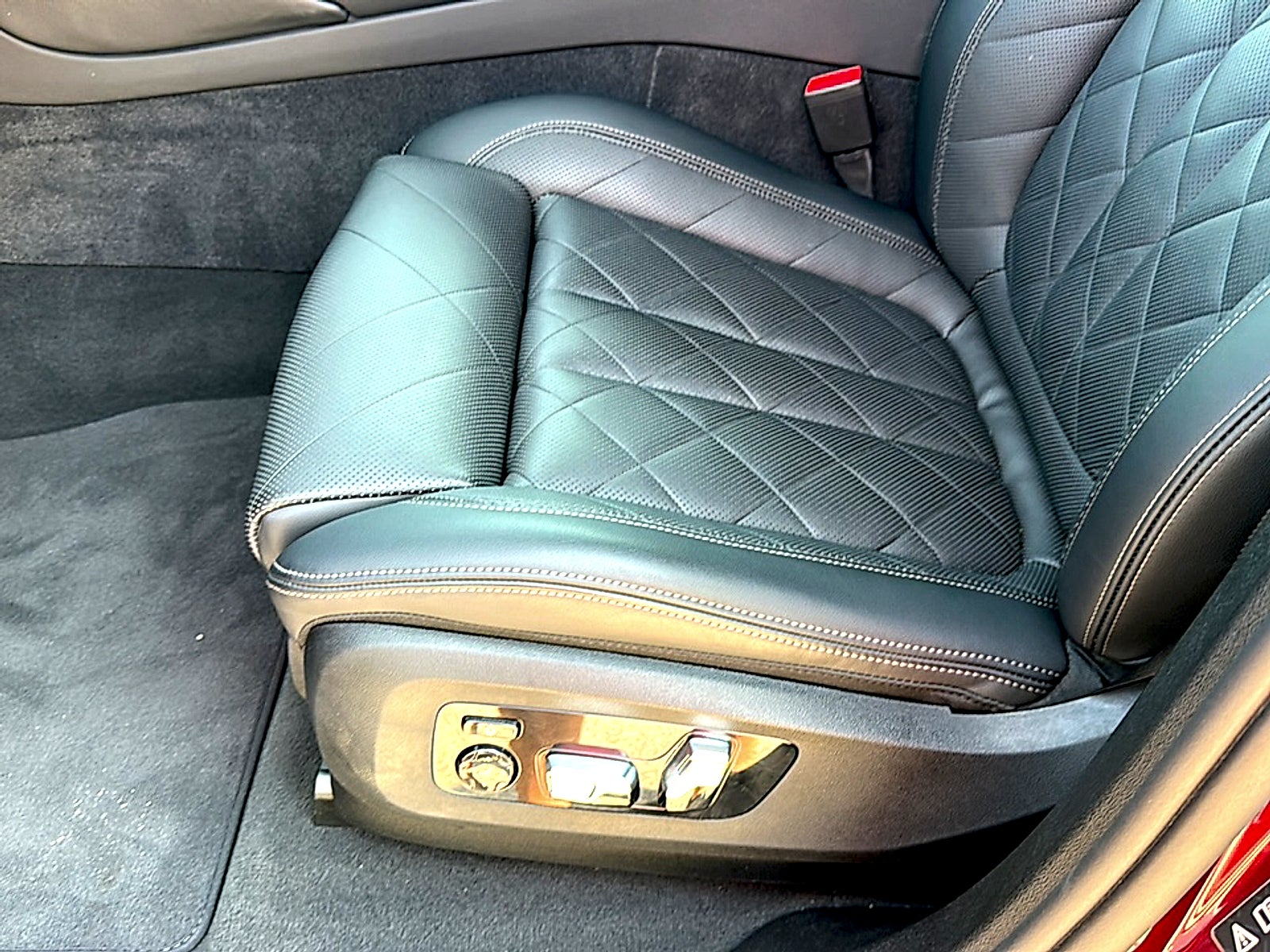 2025 BMW X6 xDrive40i