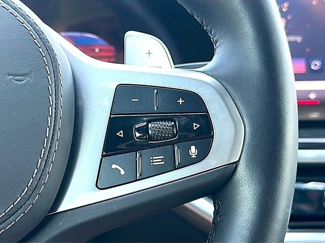 2025 BMW X6 xDrive40i