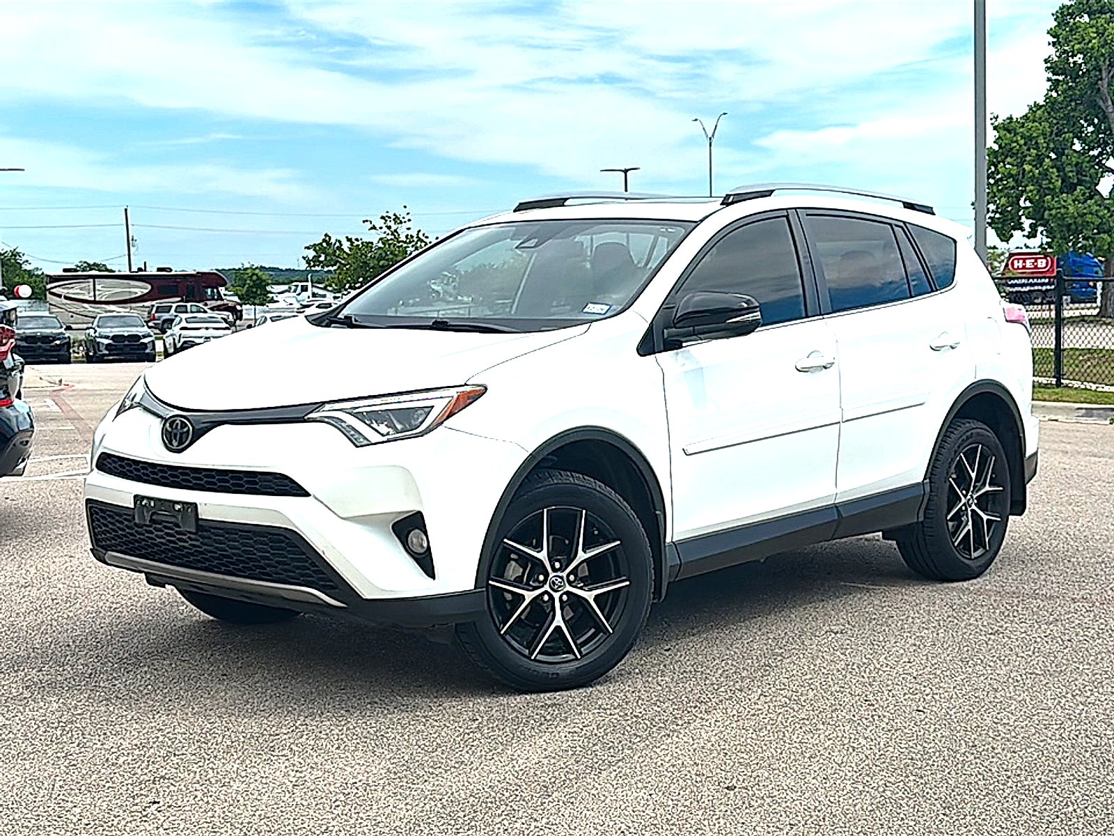 2018 Toyota RAV4 SE