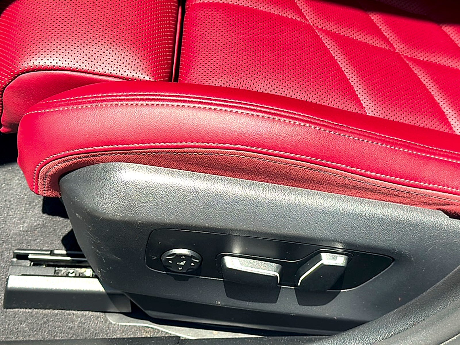 2024 BMW 5 Series 530i