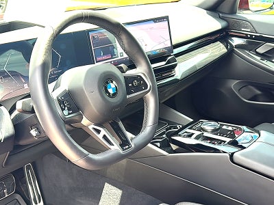 2025 BMW 5 Series 530i