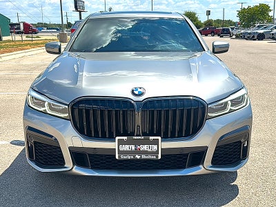 2022 BMW 7 Series 740i
