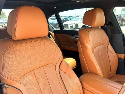 2022 BMW 7 Series 740i