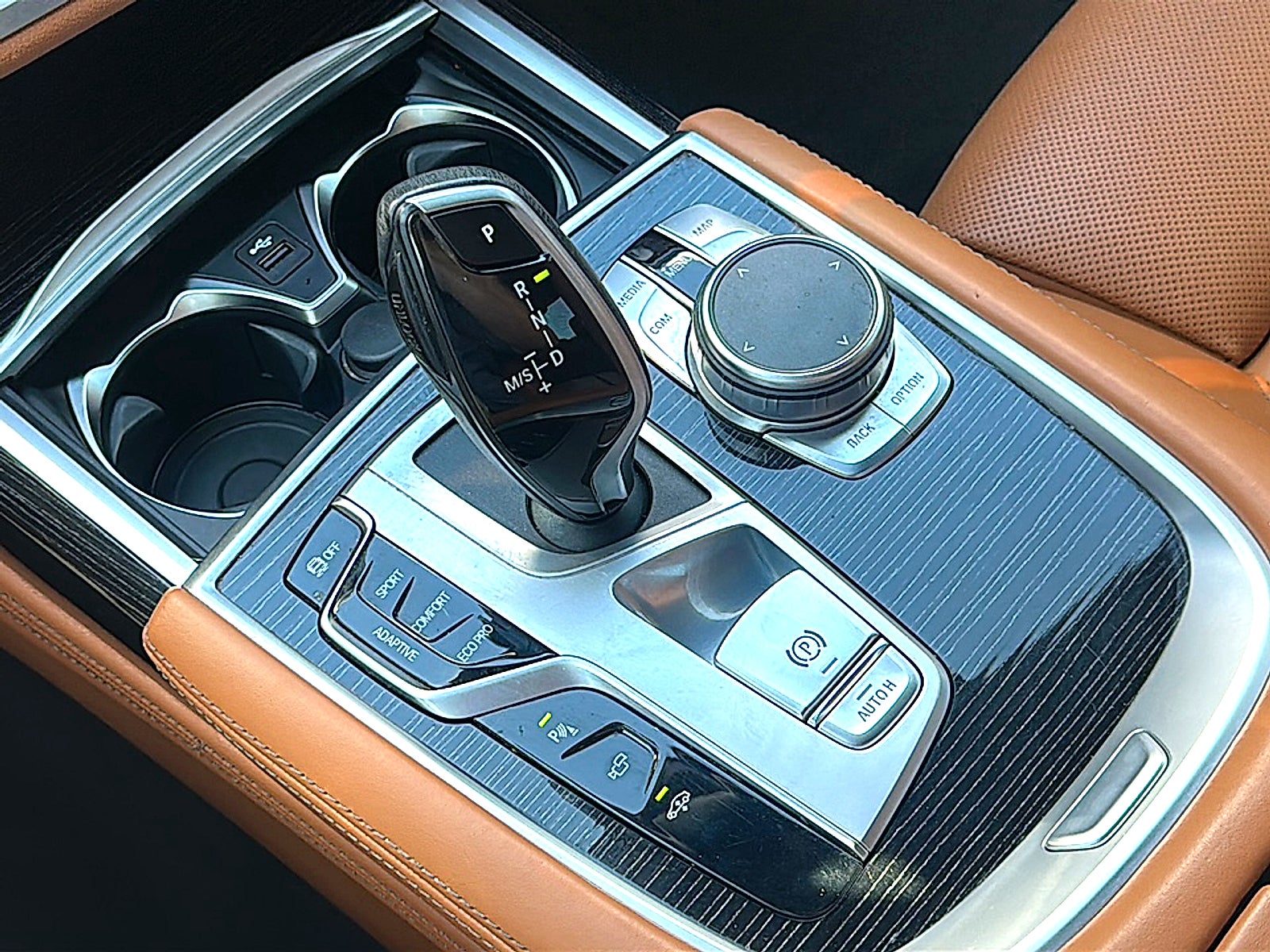 2022 BMW 7 Series 740i