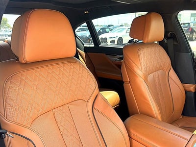 2022 BMW 7 Series 740i