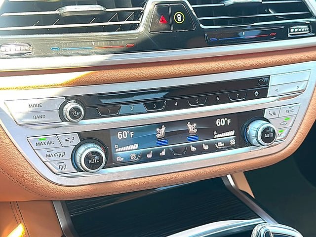 2022 BMW 7 Series 740i