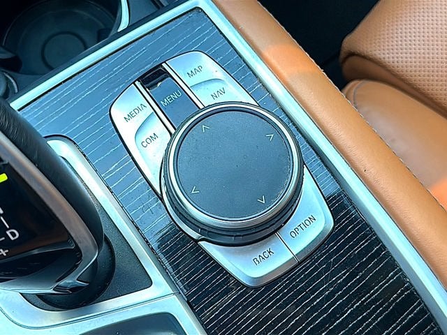 2022 BMW 7 Series 740i